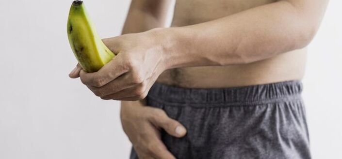 grootte van de mannelijke penis met een banaan als voorbeeld