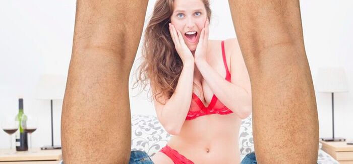 vrouw verrast door grotere penis van man foto 2